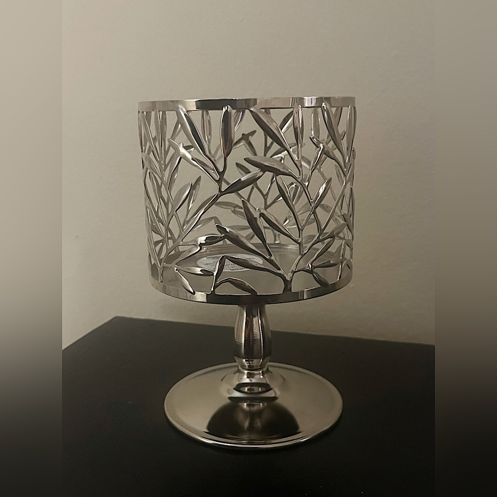 🦋 Bath & Body Works Candle Holder